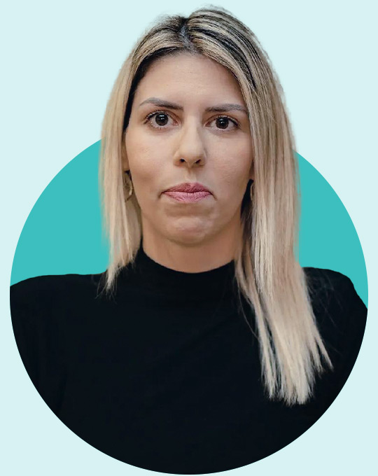 team-factu-sante-sara-light-bg